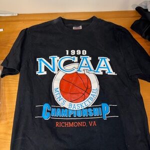 Vintage 1990 NCAA championship men’s basketball shirt